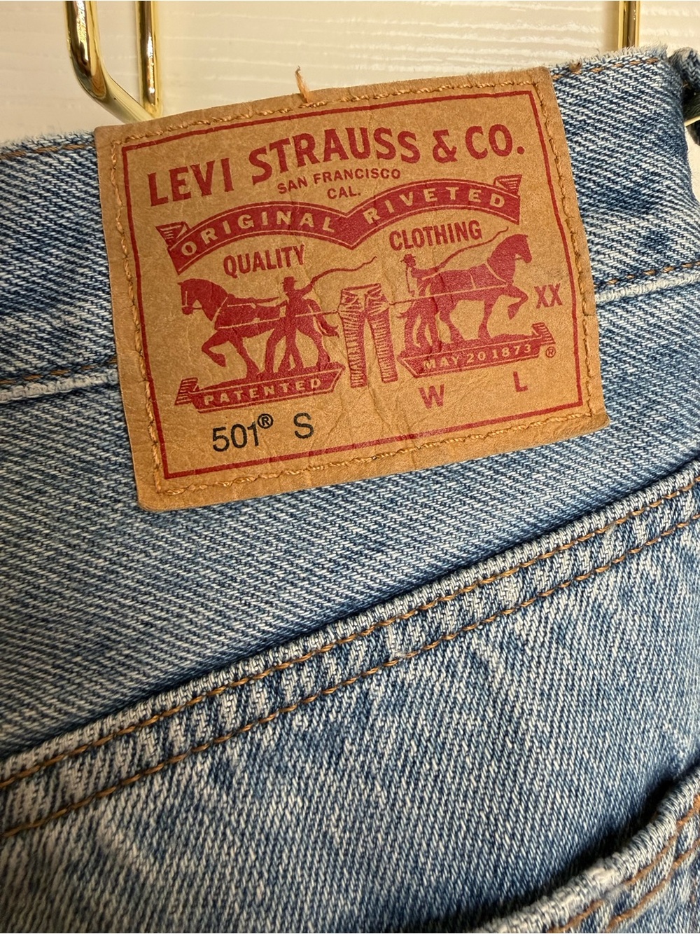 Levi's Light Blue Straight Fit Men’s Jeans with Leather Patch